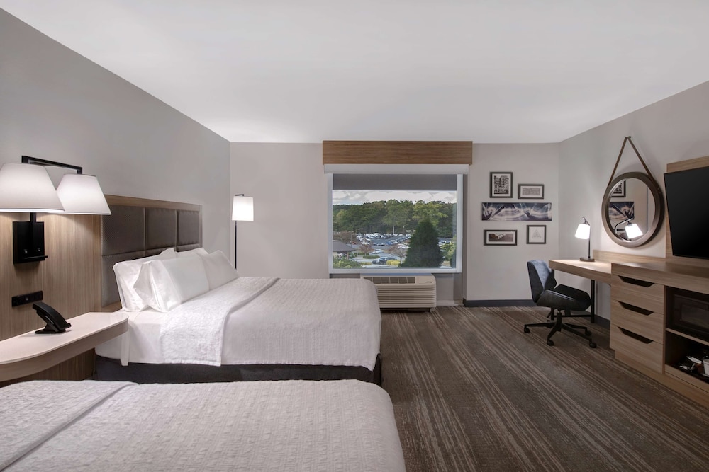 Hampton Inn Easley - photo 18