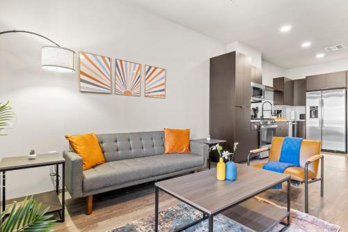 Stunning Westgate CozySuites by stadium w pool 11 — 4-Star Luxury Hotel in Glendale, United States