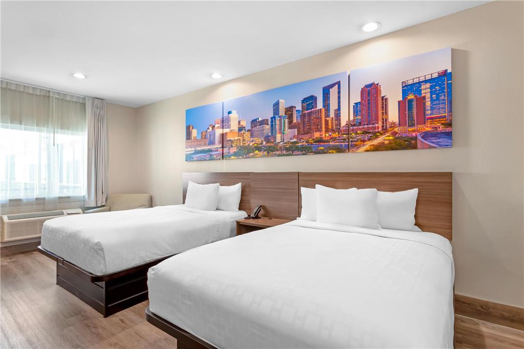 Clarion Pointe Spring Houston North - photo 15