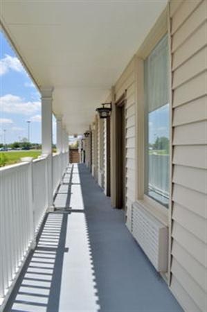 Best Western Central Plaza - photo 2