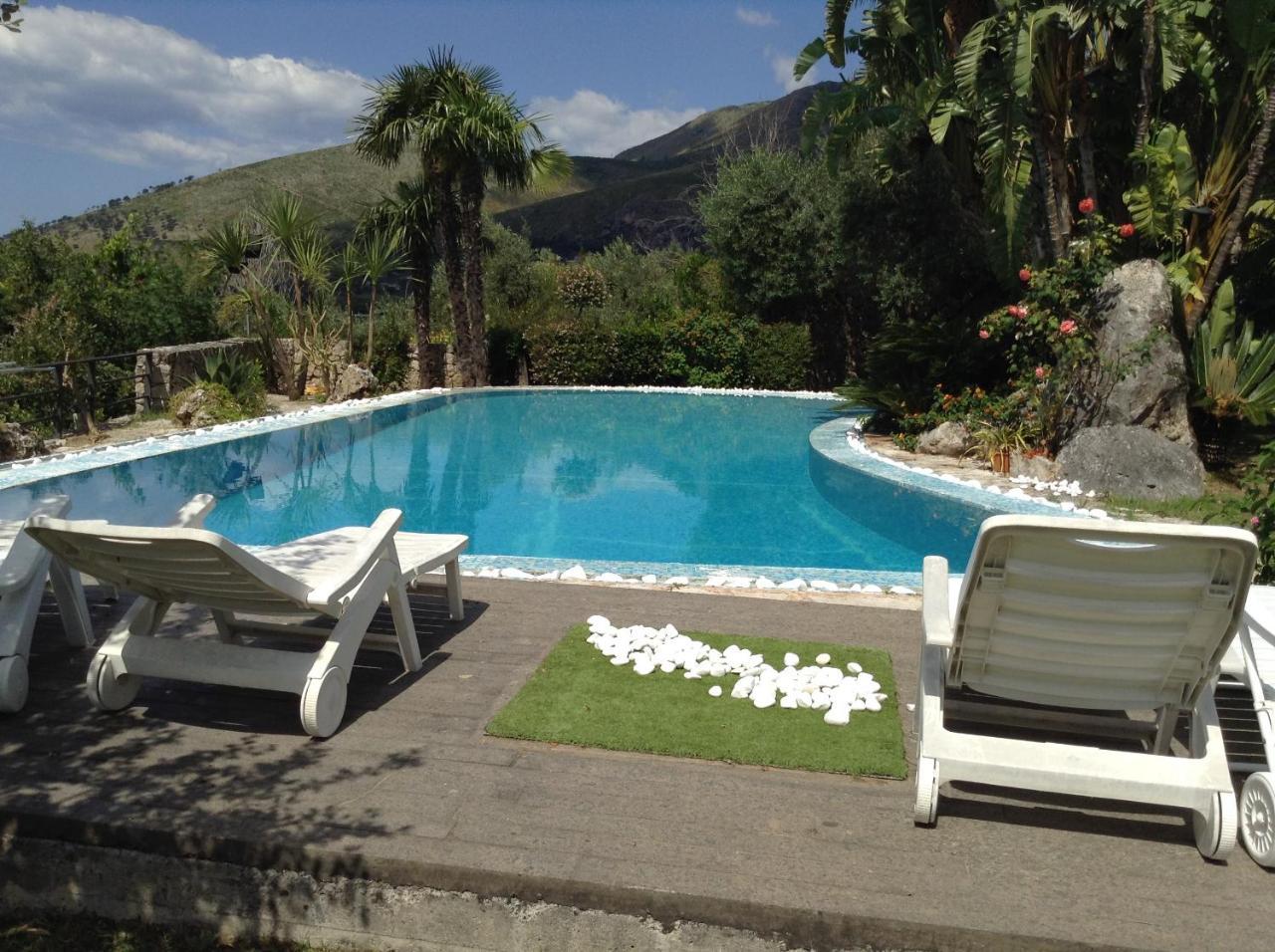 Piccolo Paradiso - carbon neutral hotel in Formia