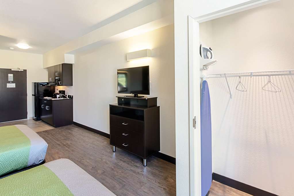 Studio 6 Austin TX Airport - photo 11