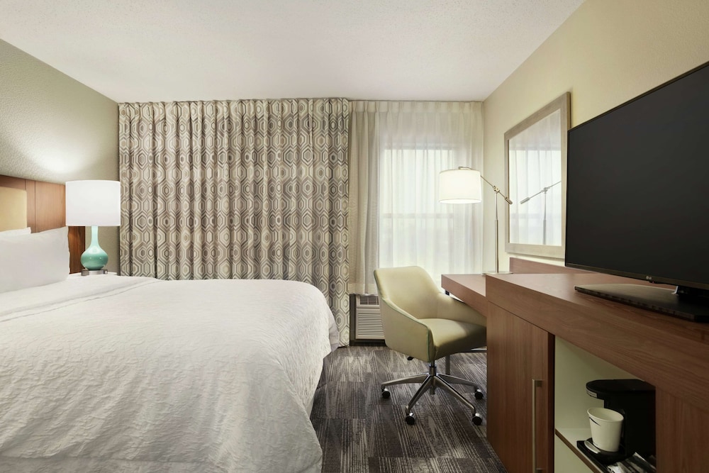 Hampton Inn Findlay - photo 11