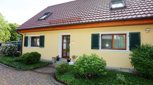 Ferienhaus Winzerhaus Sasbach - last minute hotel in Unknown City