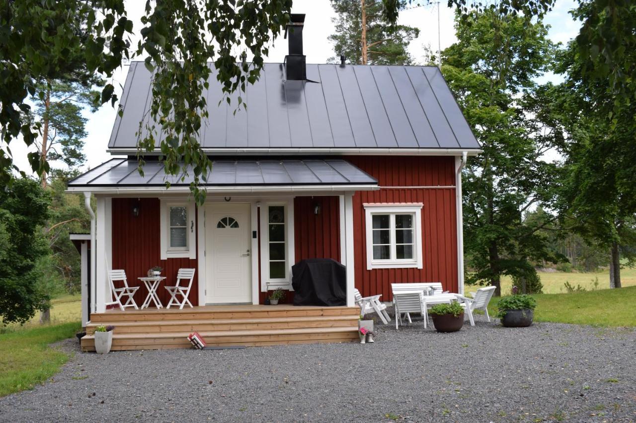 Skogsbacka Torp — 4-Star Luxury Hotel in Ekenaes, Finland
