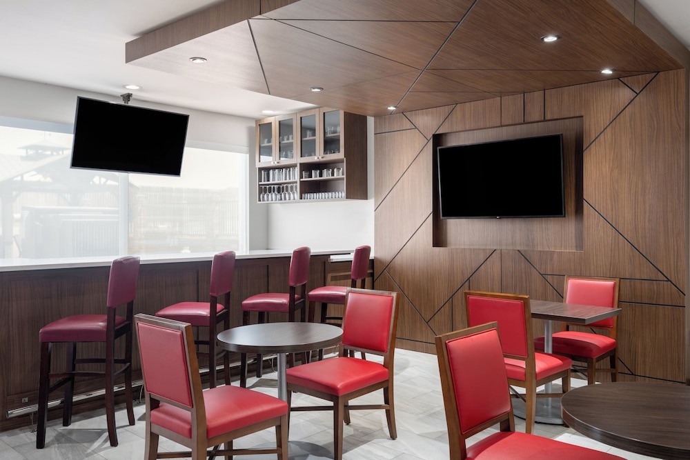 Holiday Inn Express &Suites Snyder by IHG - photo 27