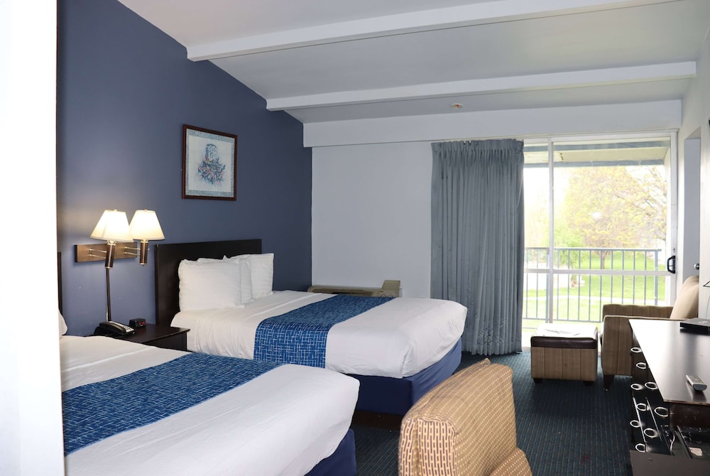 Travelodge by Wyndham Milwaukee - photo 27