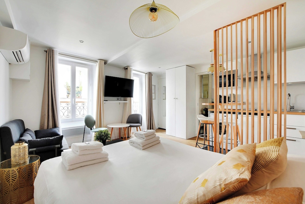 Lovely Studio for two Persons Sentier — Paris — photo 2