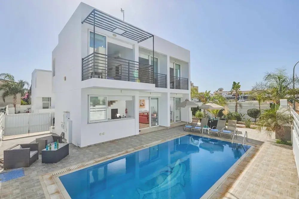 Pearl Villas — 4-Star Luxury Hotel in Protaras, Cyprus