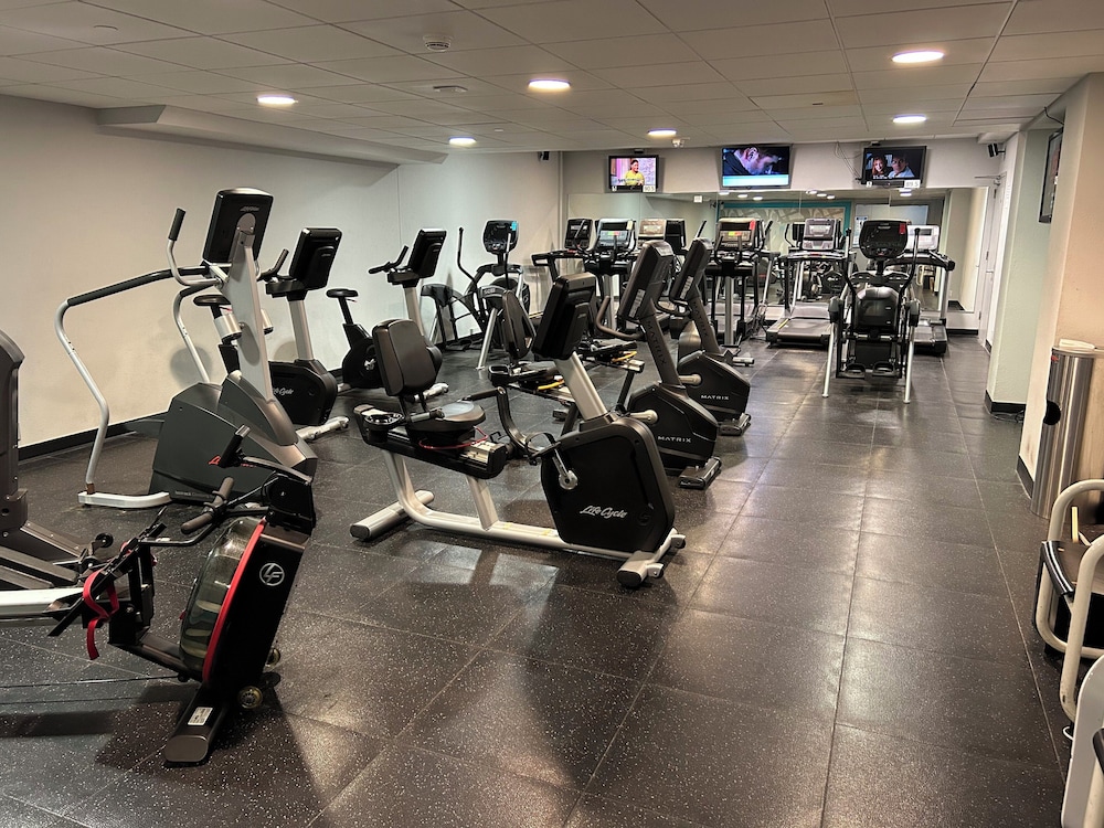 Crowne Plaza Minneapolis West by IHG - photo 29