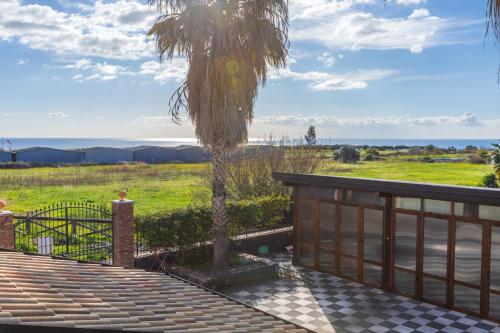 Casa Margherita vista Etna — 4-Star Luxury Hotel in Calatabiano, Italy