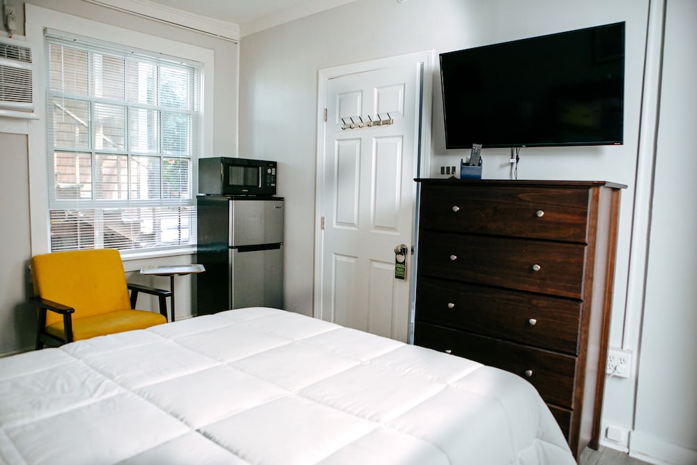 The Provincetown Hotel at Gabriel's - photo 10
