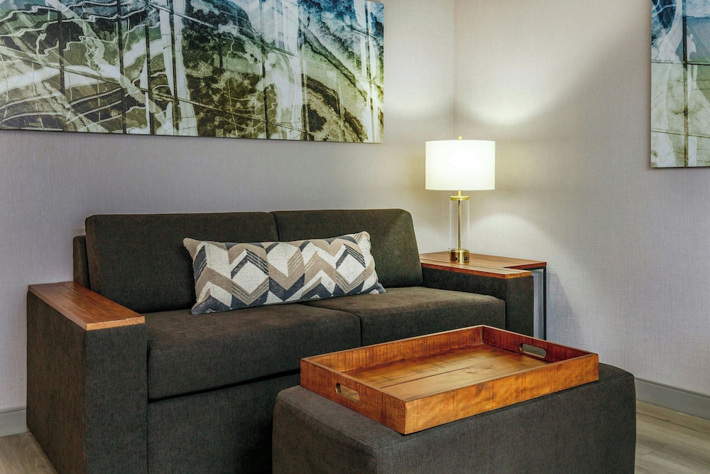 Springhill Suites By Marriott Denver Westminster - photo 18