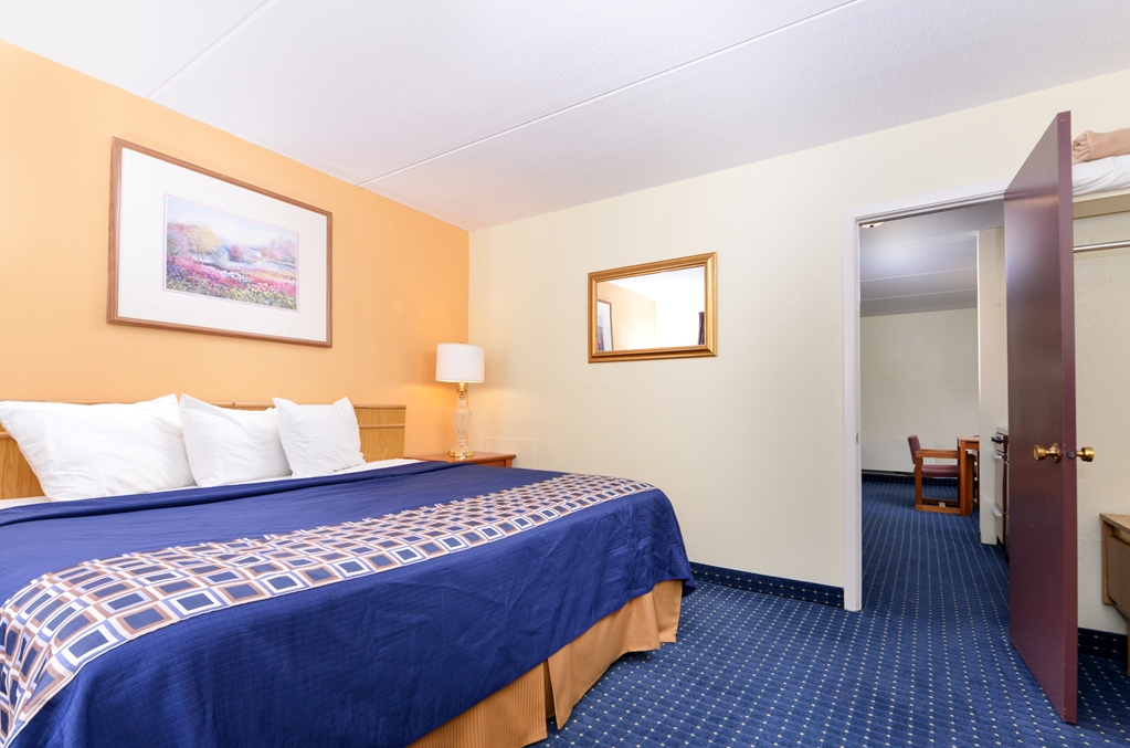 Americas Best Value Inn Geneva - photo 7