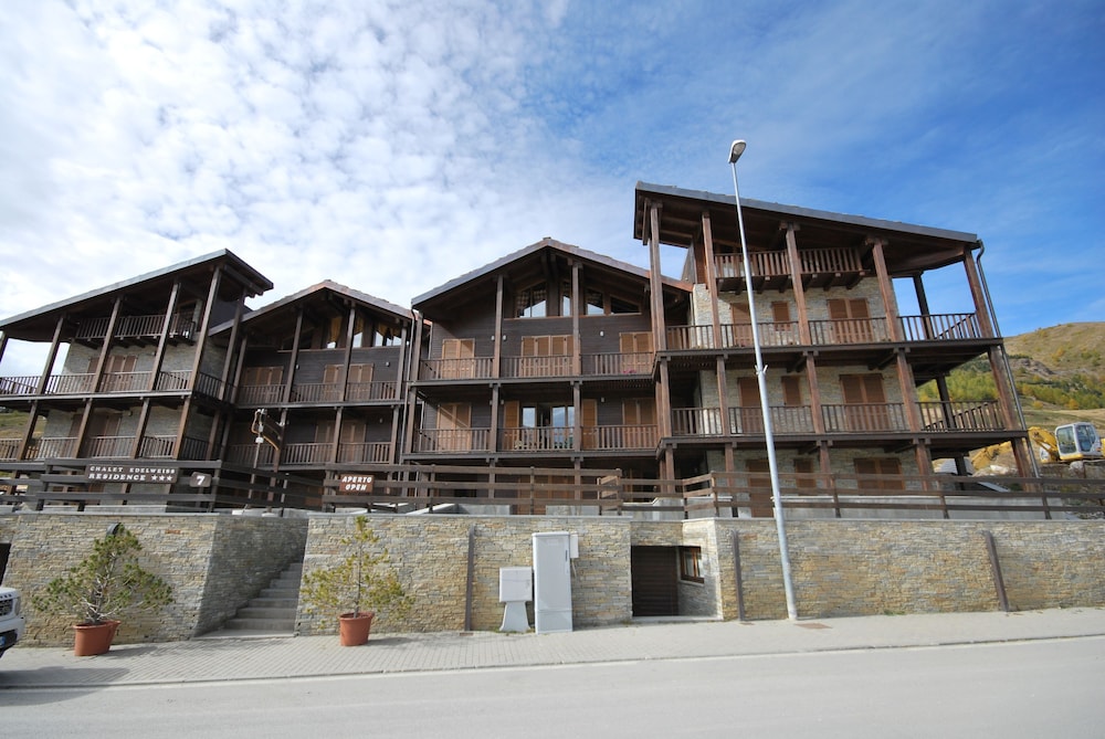 Chalet Edelweiss Estella Hotel Collection in Sestriere, Italy