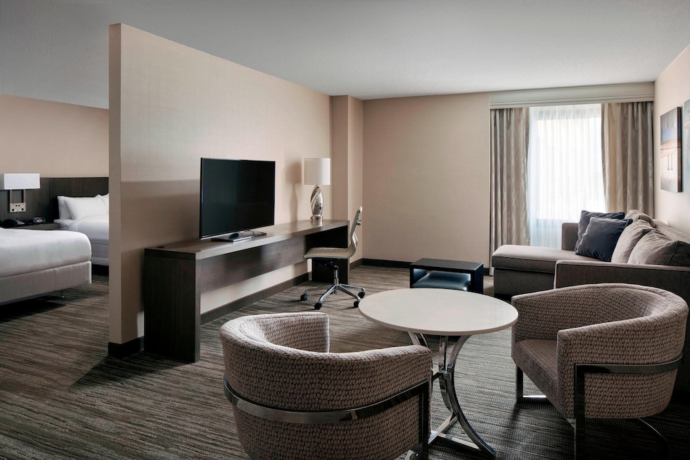 San Francisco Airport Marriott Waterfront - photo 16