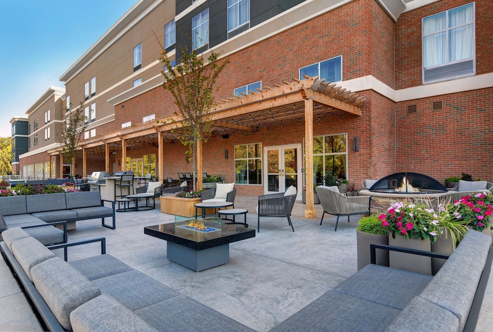 Homewood Suites by Hilton Edison Woodbridge - photo 38