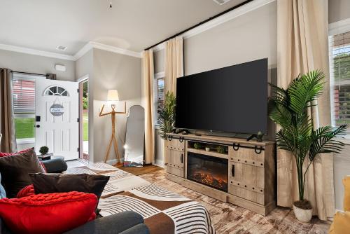 13 mins to Downtown & Stadium Game Room Game Day in Athens, United States