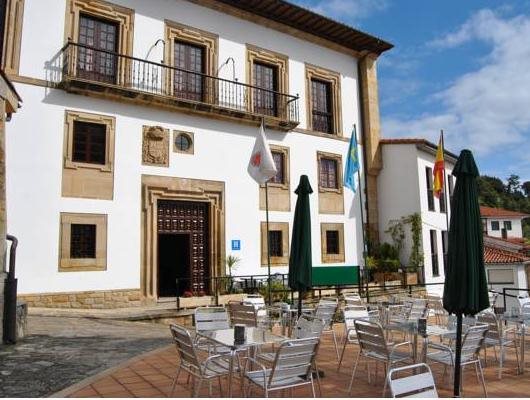 Palacio de Vallados - carbon neutral hotel in Colunga