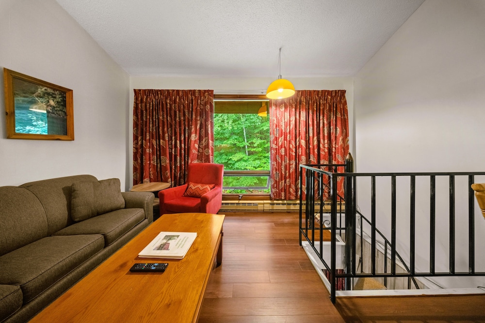 Evergreen Valley Inn - photo 65