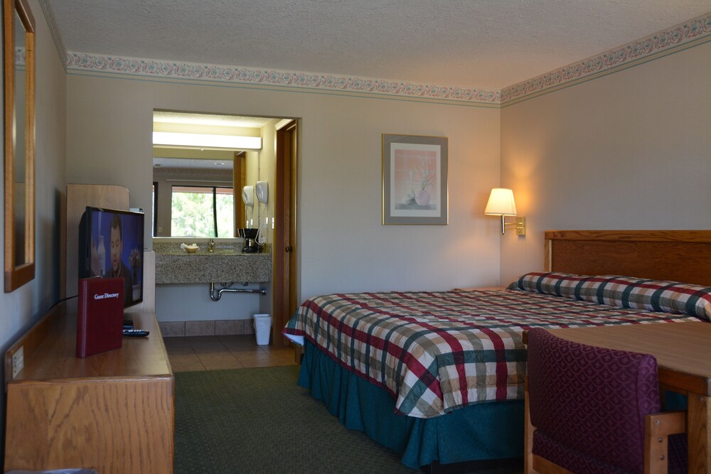 College Inn Monmouth - photo 6