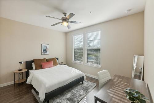 Cullen 8206 I New Construction 1Bd Apt I Gated — 4-Star Luxury Hotel in Houston, United States