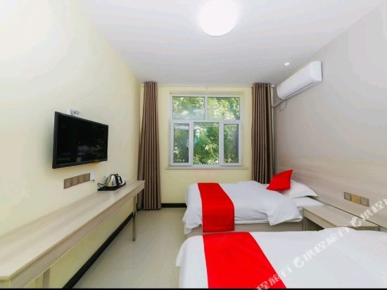 Yutu Hotel - carbon neutral hotel in Kashgar