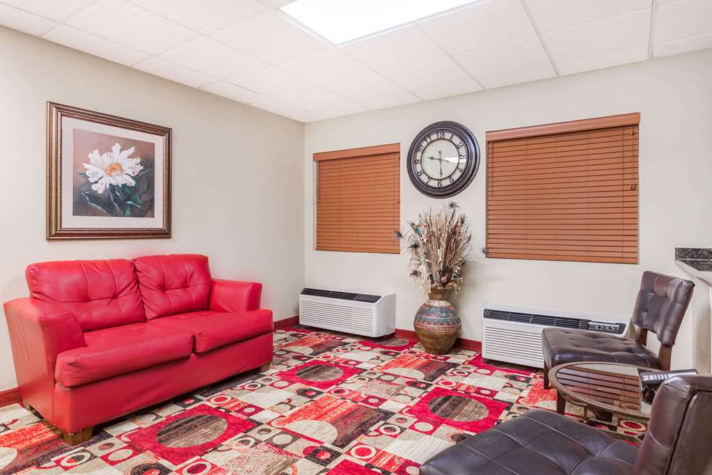 Days Inn by Wyndham Trenton - photo 3