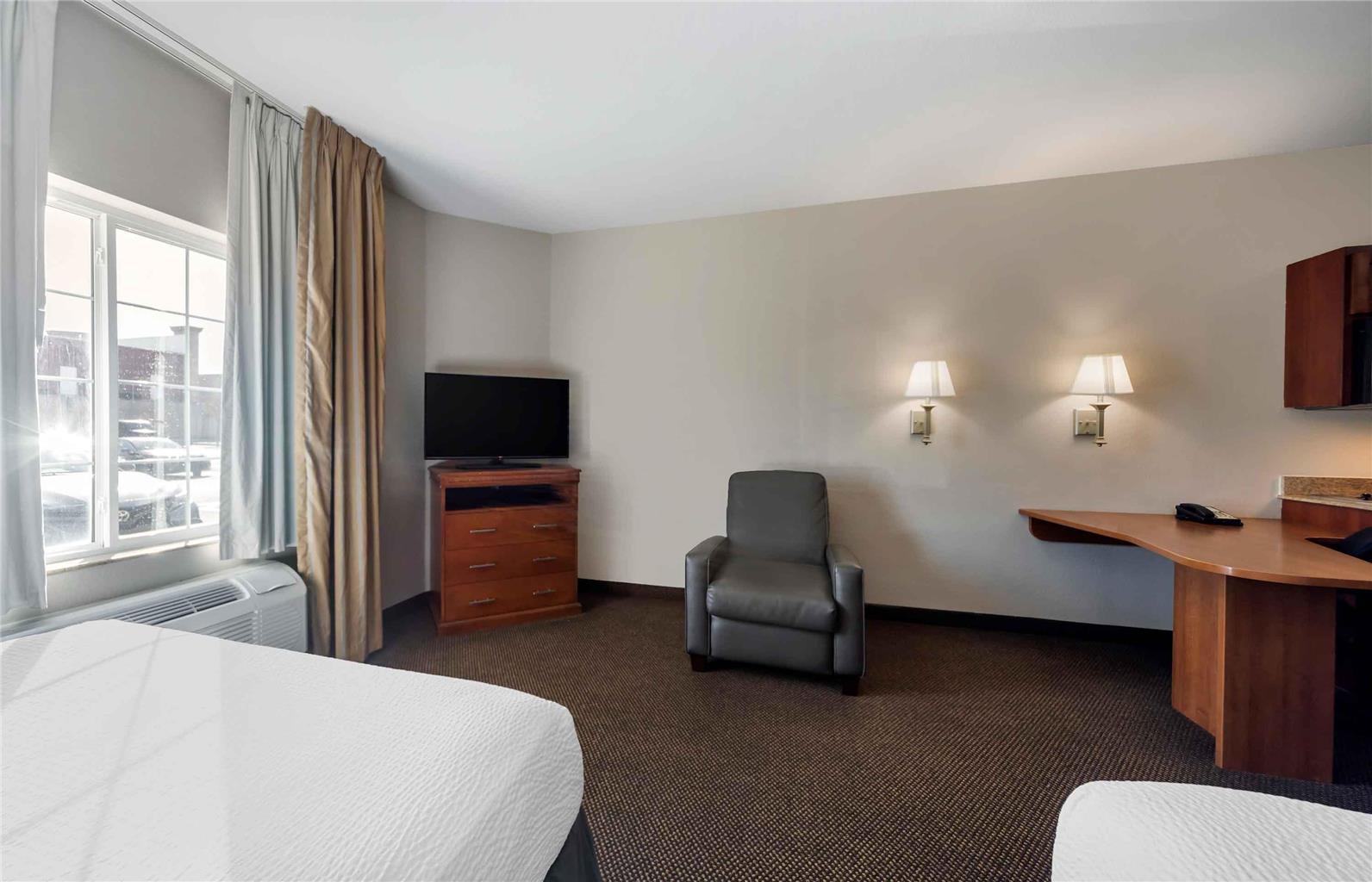 Extended Stay America Suites Lawton Fort Sill - photo 34
