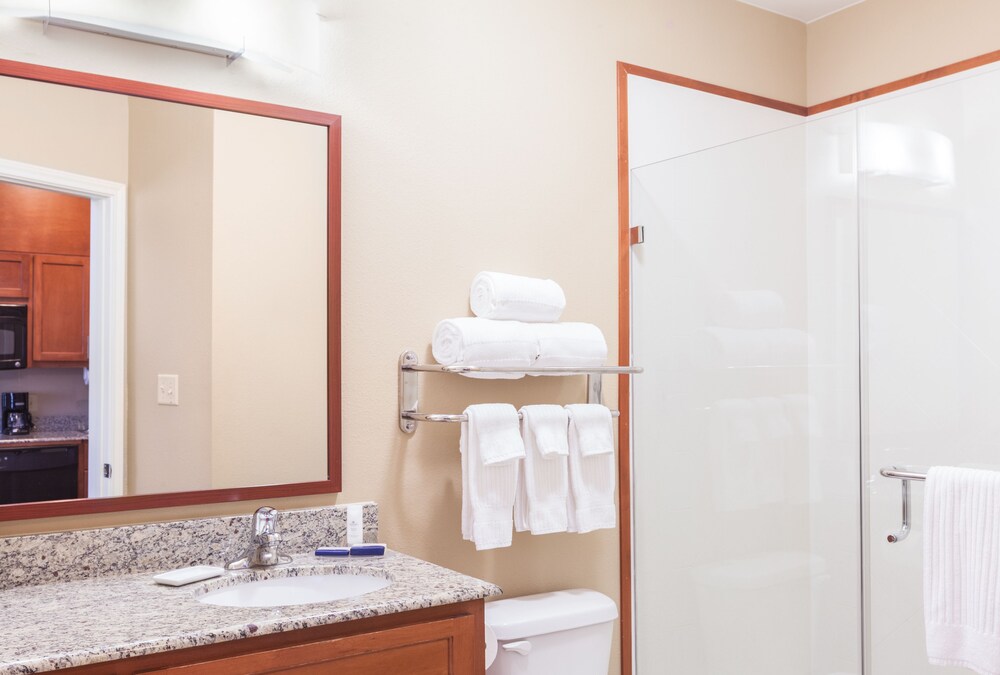 Candlewood Suites Houston I 10 East by IHG - photo 8