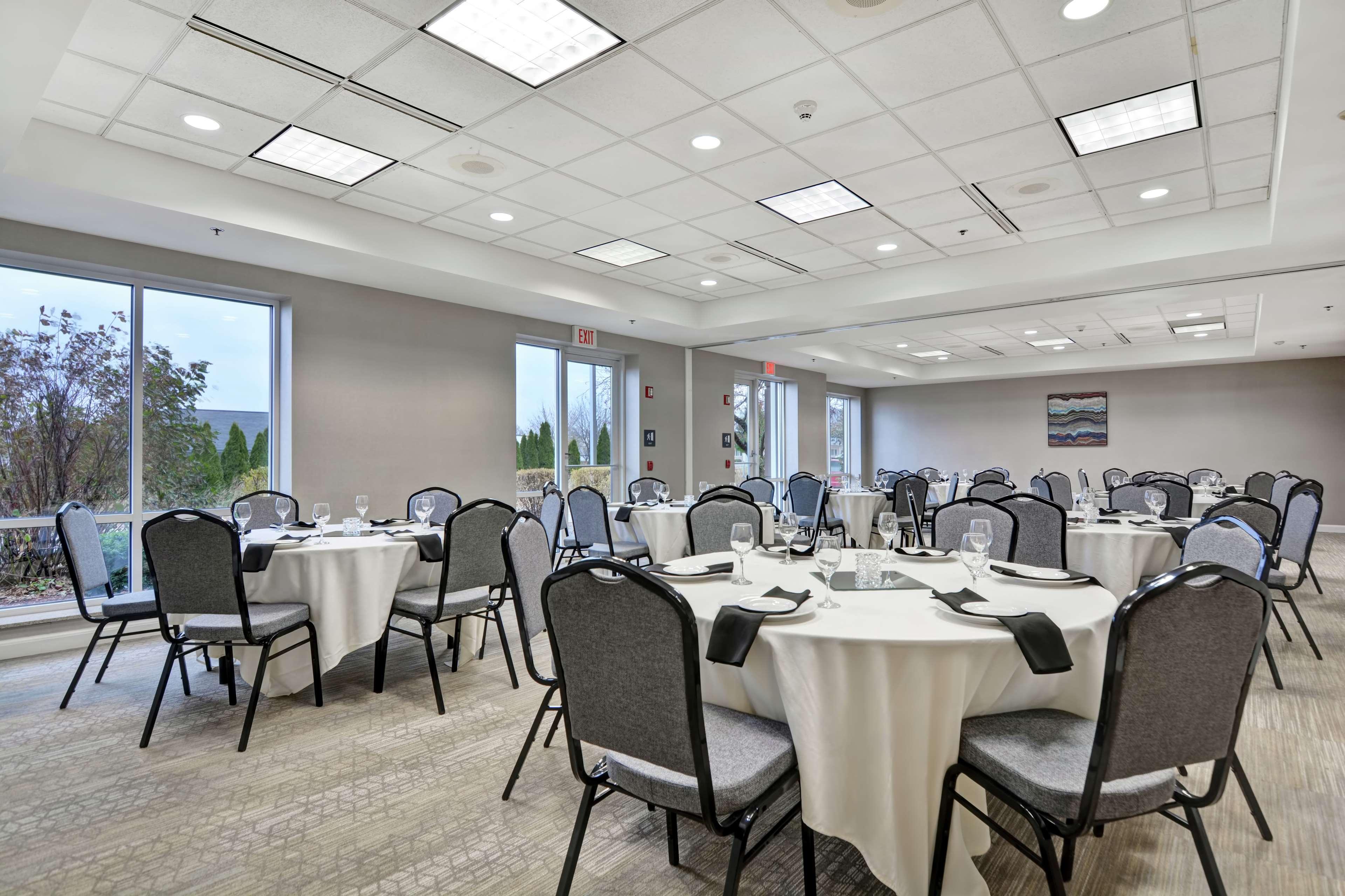 Hilton Garden Inn Appleton Kimberly - photo 35