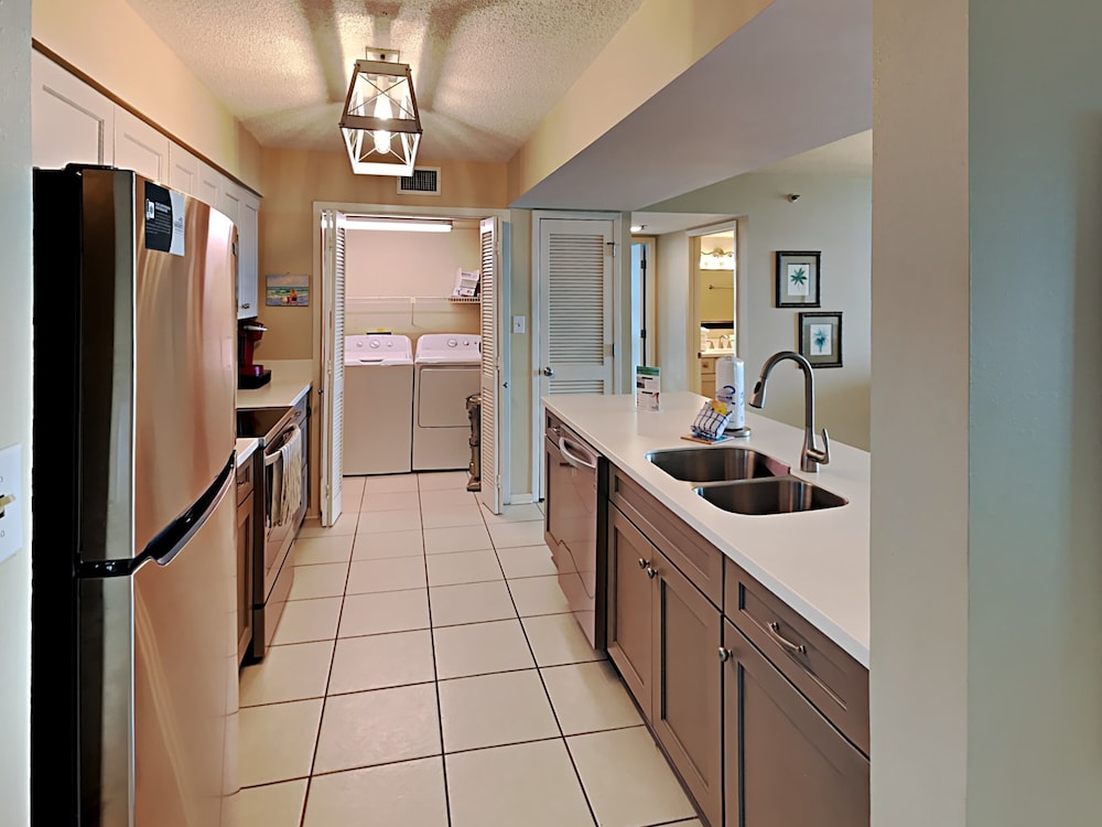 Tristan Towers by Southern Vacation Rentals - photo 18