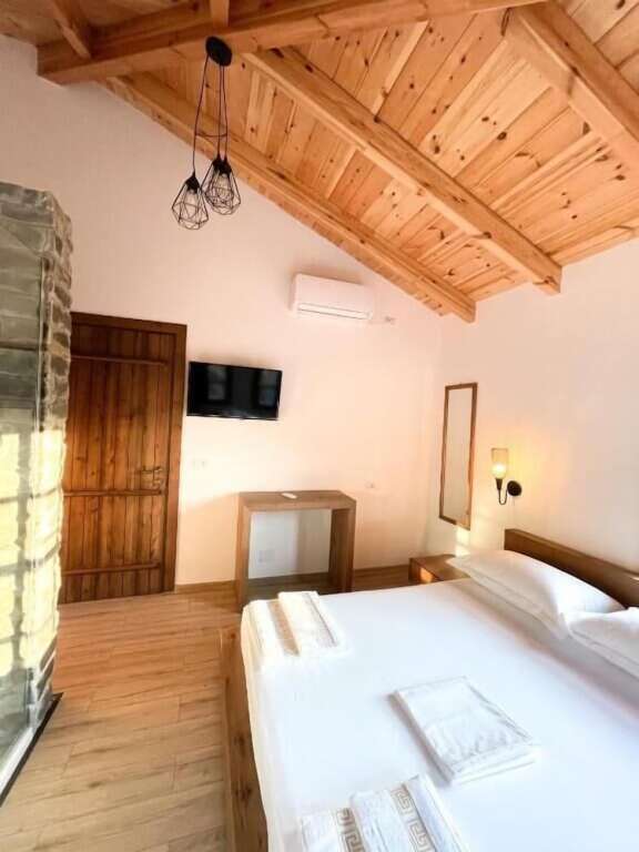 Amalia Hotel — Berat — photo 5