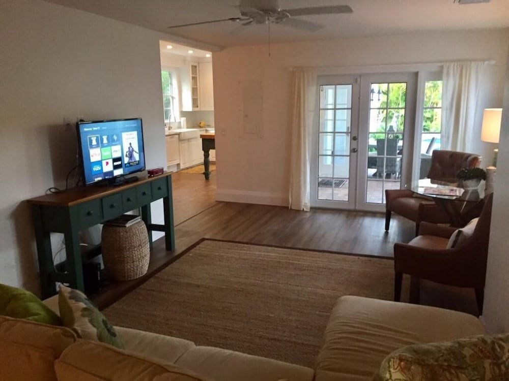 Palm Beach Oasis - photo 5