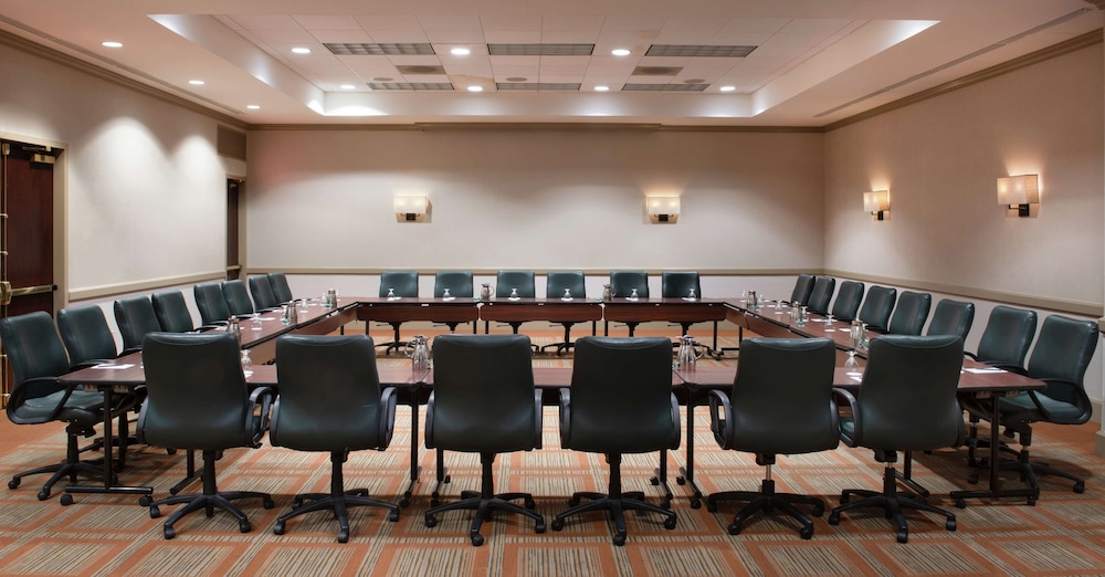 DoubleTree by Hilton Philadelphia West - photo 59