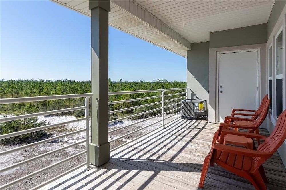 Phoenix East by Youngs Suncoast - photo 2