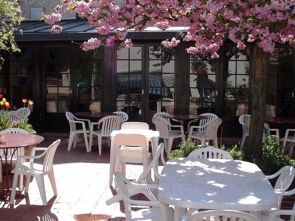 Hotel restaurant Le Seignelay — hotel in Auxerre