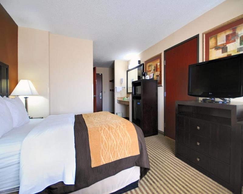 Comfort Inn Portland near I 84 and I 205 - photo 2