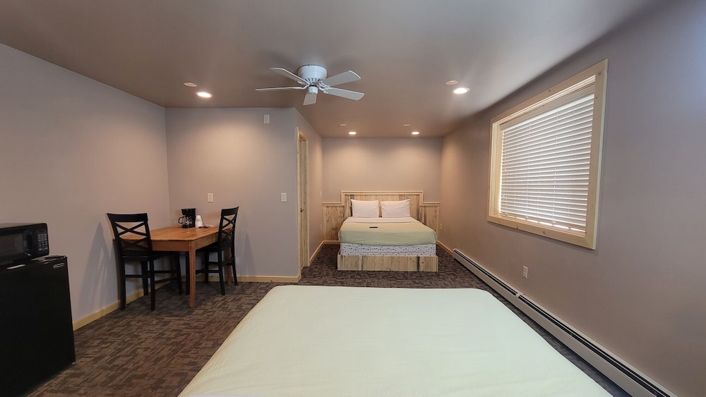 Prospector Motel - photo 12
