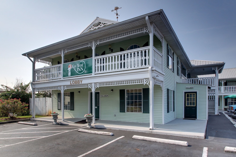 Key West Inn Clanton — hotel in Clanton
