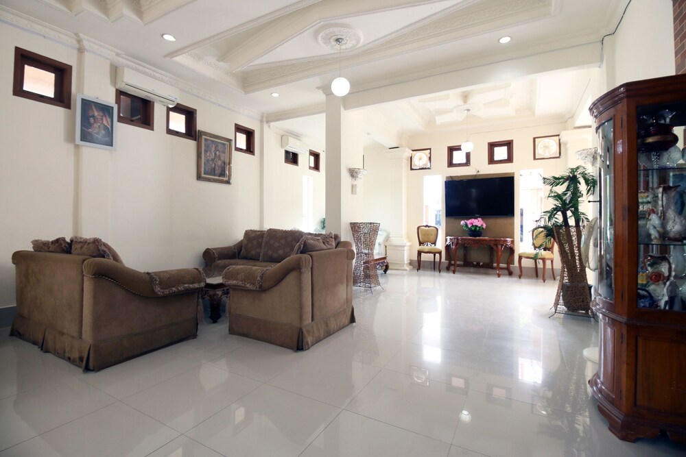 RedDoorz Plus at Hotel Srikandi Kendari — Kendari — photo 3