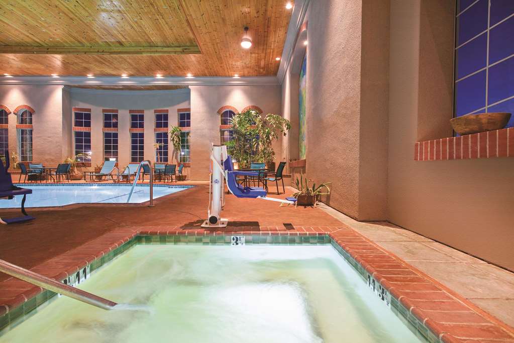 La Quinta Inn & Suites by Wyndham Los Banos - photo 6