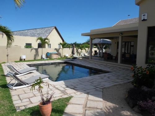West Coast Villas — 4-Star Luxury Hotel in Tamarin, Mauritius