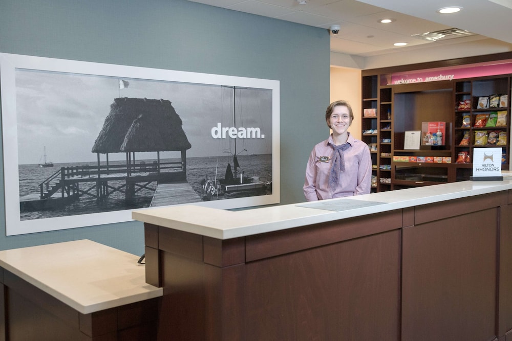 Hampton Inn by Hilton Amesbury - photo 32
