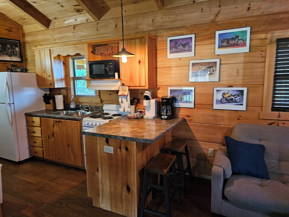 Copperhead Lodge and Resort Cabin Rentals - photo 22
