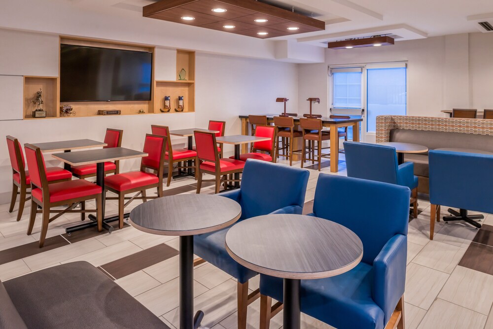 Holiday Inn Express Sierra Vista by IHG - photo 35