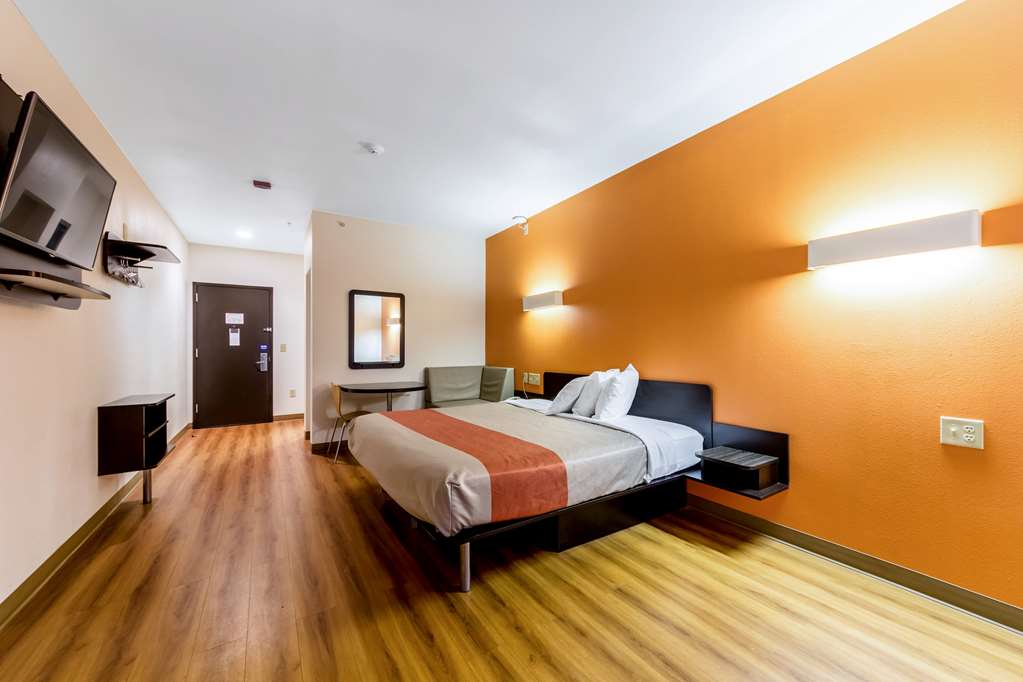 Motel 6 Jourdanton TX - photo 9