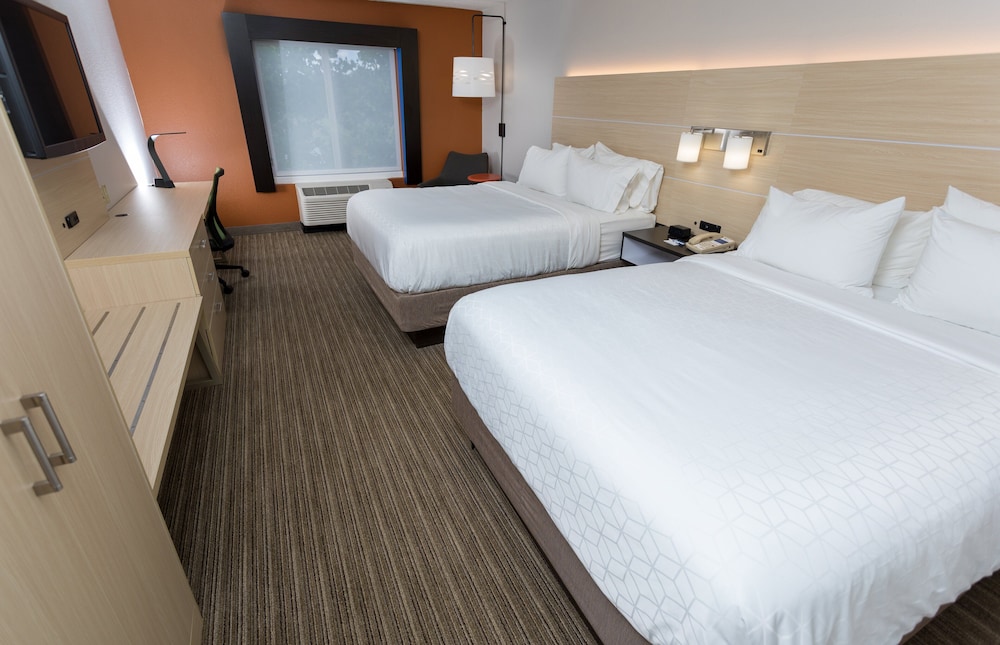 Holiday Inn Express Hotel & Suites Athens by IHG - photo 11