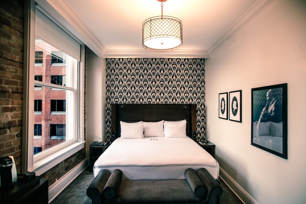 Q and C HotelBar New Orleans Autograph Collection - photo 10