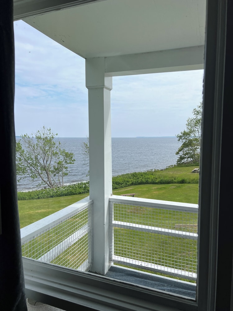 The High Tide Inn - photo 178